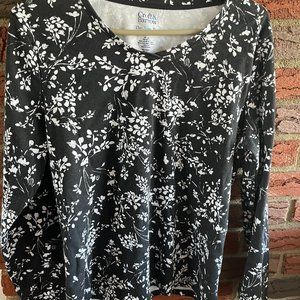 Croft & Barrow, Black with White Flowers, Large, Long Sleeve Tee Shirt